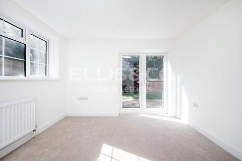 3 bedroom detached house for sale, Maxwelton Close, Mill Hill, London, NW7