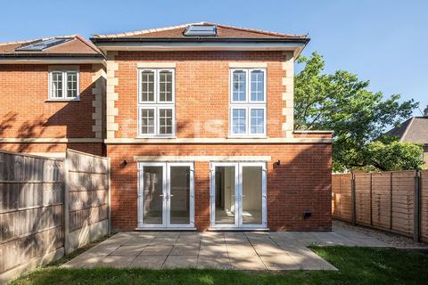3 bedroom detached house for sale, Maxwelton Close, Mill Hill, London, NW7