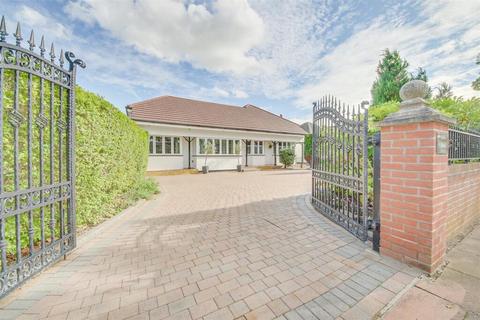 Liverpool Road, Southport PR8