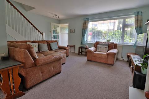 7 Broadmead, Callington, PL17 7DD