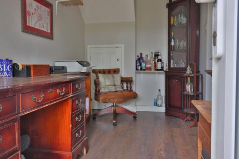 7 Broadmead, Callington, PL17 7DD