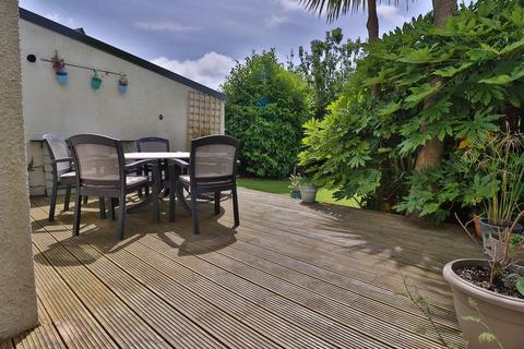 7 Broadmead, Callington, PL17 7DD