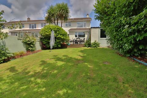 7 Broadmead, Callington, PL17 7DD