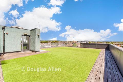 undefined, High Road, Chadwell Heath, Romford, Essex