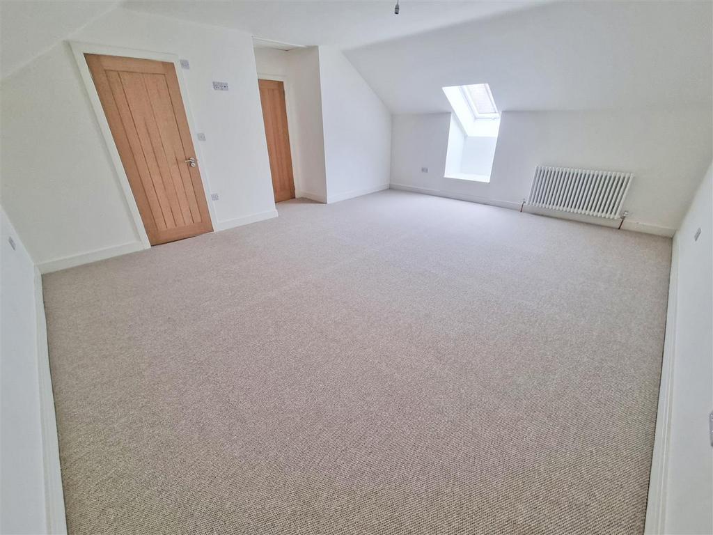 Bedroom 1.1.jpg