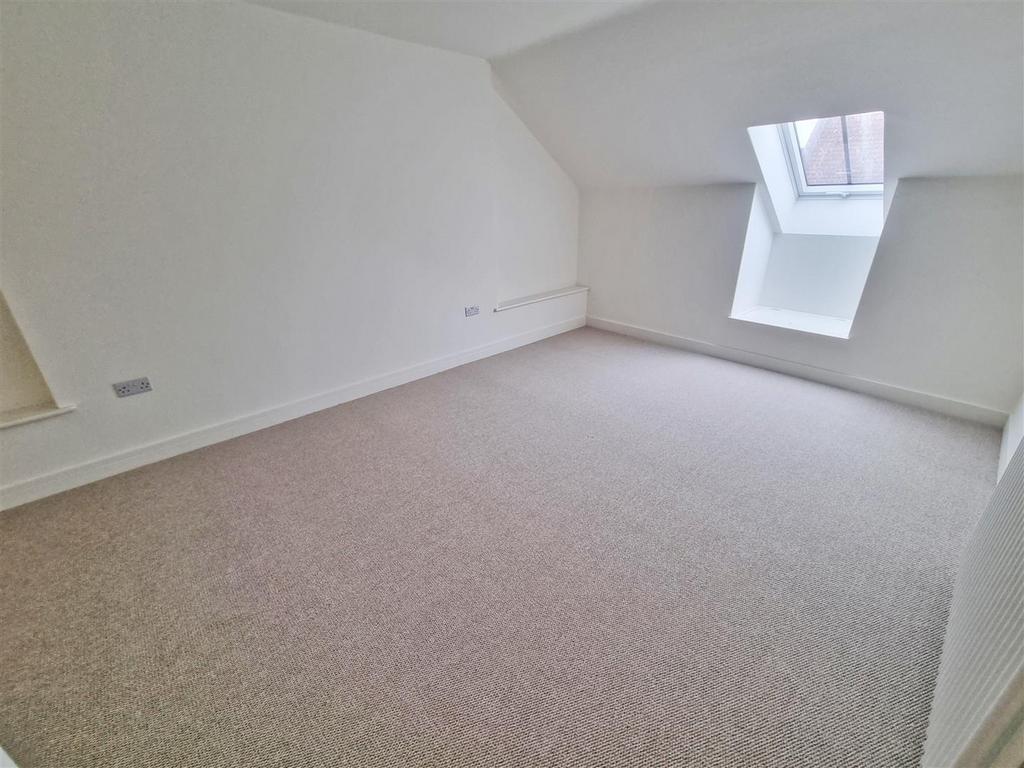 Bedroom 3.jpg