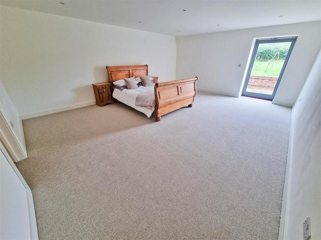 Bedroom 2.jpg