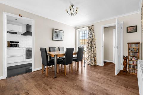 20 Delfcroft, Ware, SG12 0BH