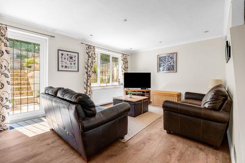 20 Delfcroft, Ware, SG12 0BH