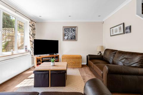 20 Delfcroft, Ware, SG12 0BH