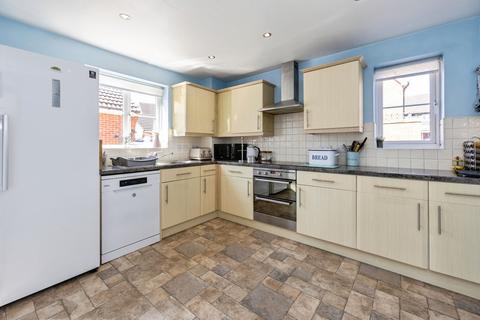 4 bedroom detached house for sale, Deyley Way, Ashford, TN23 5