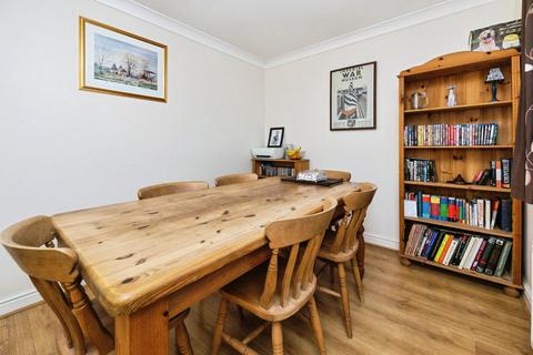 4 bedroom detached house for sale, Deyley Way, Ashford, TN23 5