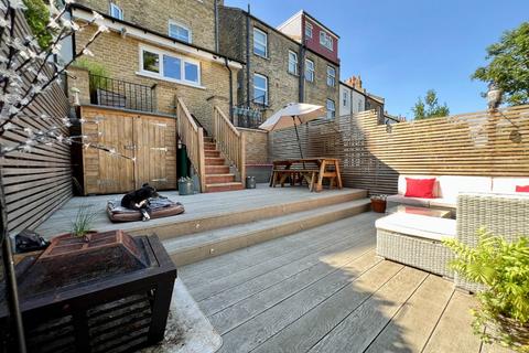 117 Parkdale Road, London, SE18 1RW