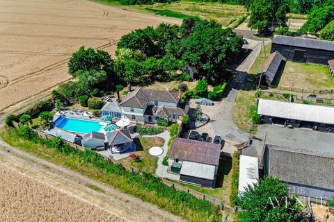 4 bedroom detached house for sale, Oak Road, Witham, CM8