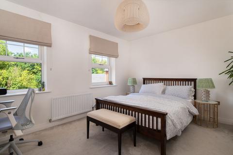 1 Oat Close, Rotherfield Greys, Henley-on-thames, RG9 4EX