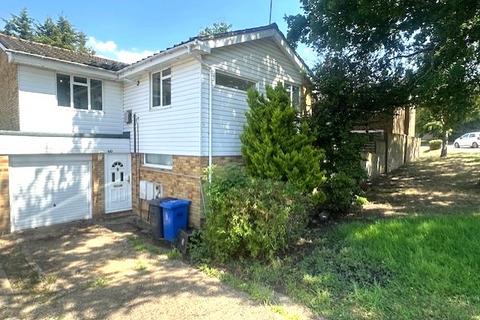 4 bedroom semi-detached house to rent, Windsor SL4