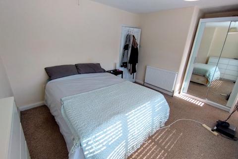 85 Burnaby Road, Stoke-on-trent, ST6 5PY