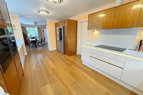 5 bedroom detached bungalow for sale, Fromes Hill