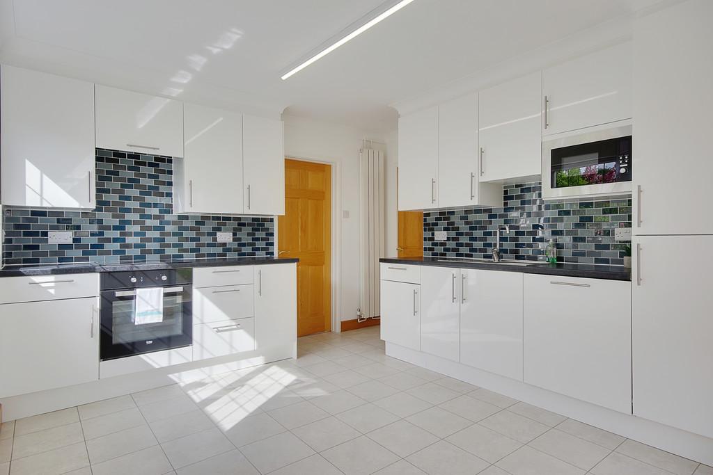 18 Kitchen C