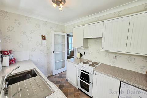 3 bedroom bungalow for sale, Belle View Drive, Durham DH8