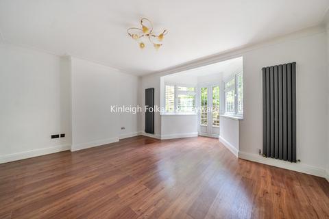 65 The Chase, Bromley, BR1 3DE