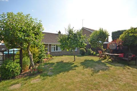 8 Back Lane, Ringstead, Kettering, NN14 4DR