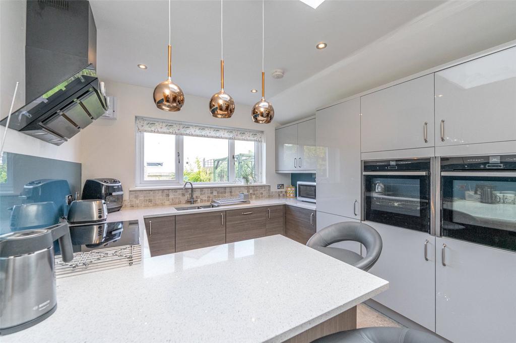 Kitchen Alt