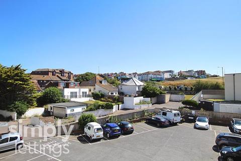 2 bedroom flat to rent, High Street, Brighton