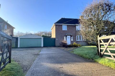 3 bedroom semi-detached house for sale, Old Dashwood Hill, Studley Green