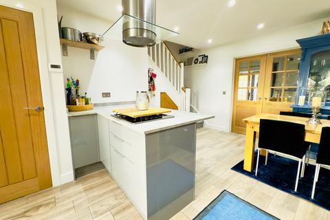 3 bedroom semi-detached house for sale, Foxley Way, Oldham, OL4