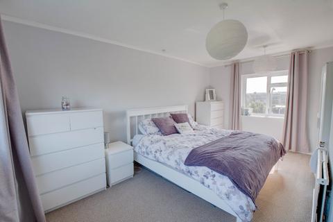 54 Grafton Crescent, Charford, Bromsgrove, B60 3HN