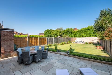 54 Grafton Crescent, Charford, Bromsgrove, B60 3HN