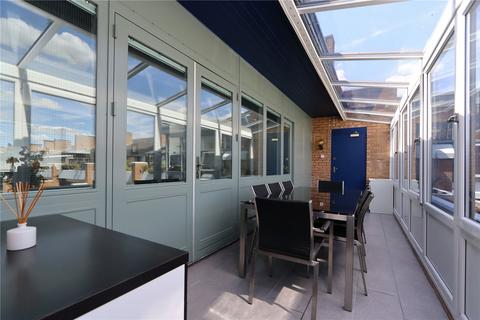 2 bedroom penthouse for sale, North Row, Milton Keynes, MK9