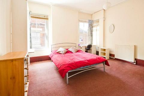 5 bedroom house to rent, Nottingham NG7