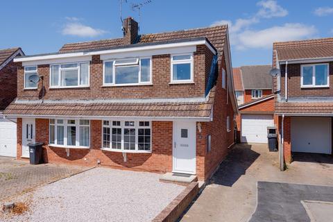 3 bedroom semi-detached house for sale, Willow Walk, Crediton, EX17