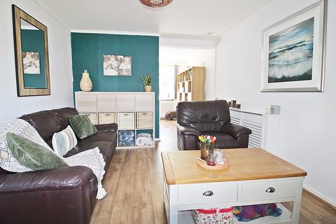 19 Clos Leland, Llantrisant, Pontyclun, CF72 8QN