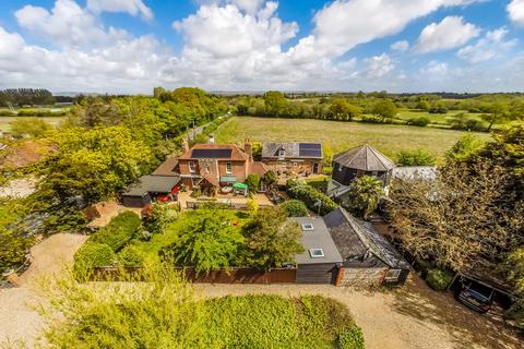 5 bedroom detached house for sale, Selsey Road, Chichester PO20