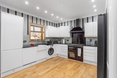57 Easthouses Road, Easthouses, Dalkeith, EH22 4EG