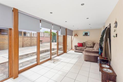 57 Easthouses Road, Easthouses, Dalkeith, EH22 4EG