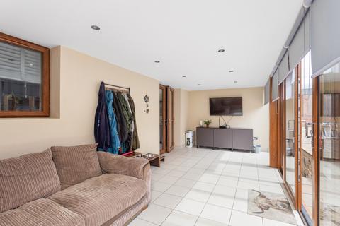 57 Easthouses Road, Easthouses, Dalkeith, EH22 4EG