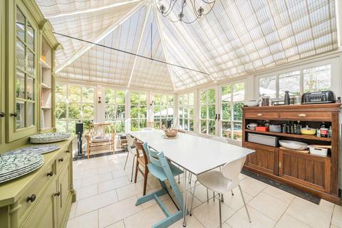 100 Ditton Road, Surbiton, KT6 6RH