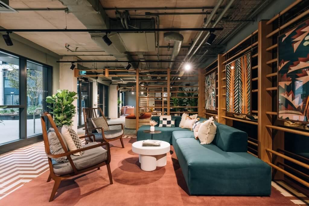 2739e47731fb131c2f0edc4f40a4