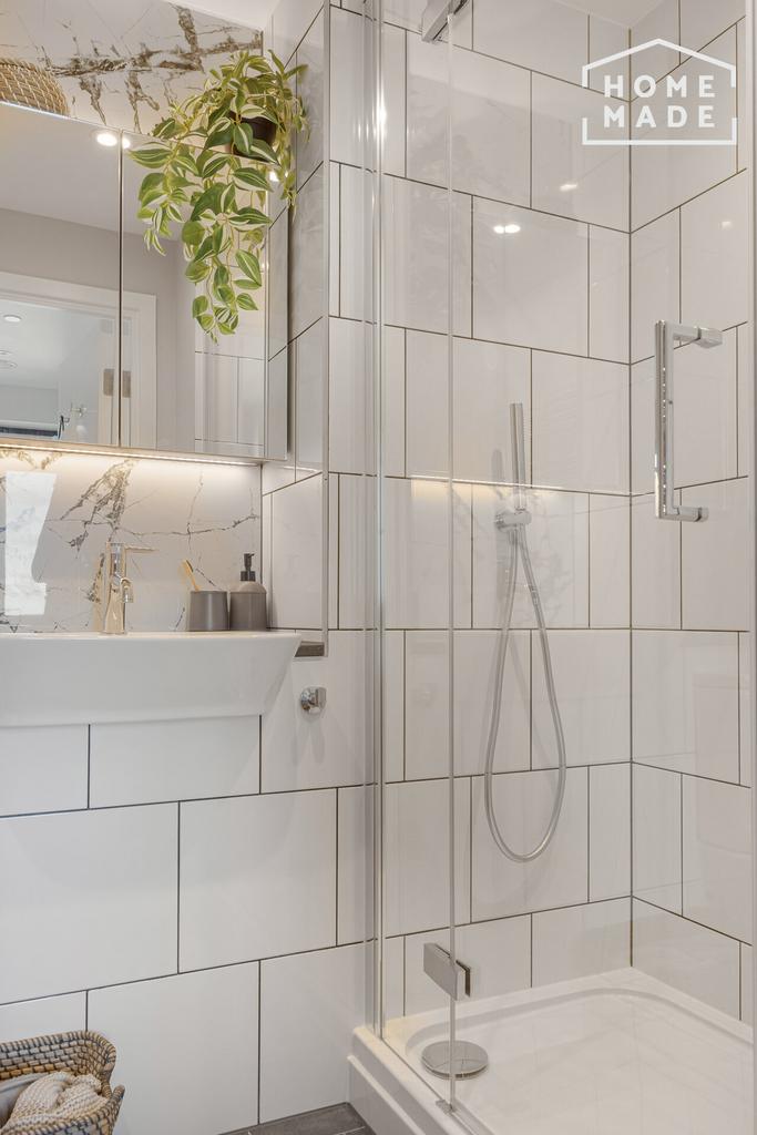 68024c884933fe866a810c7c53e4