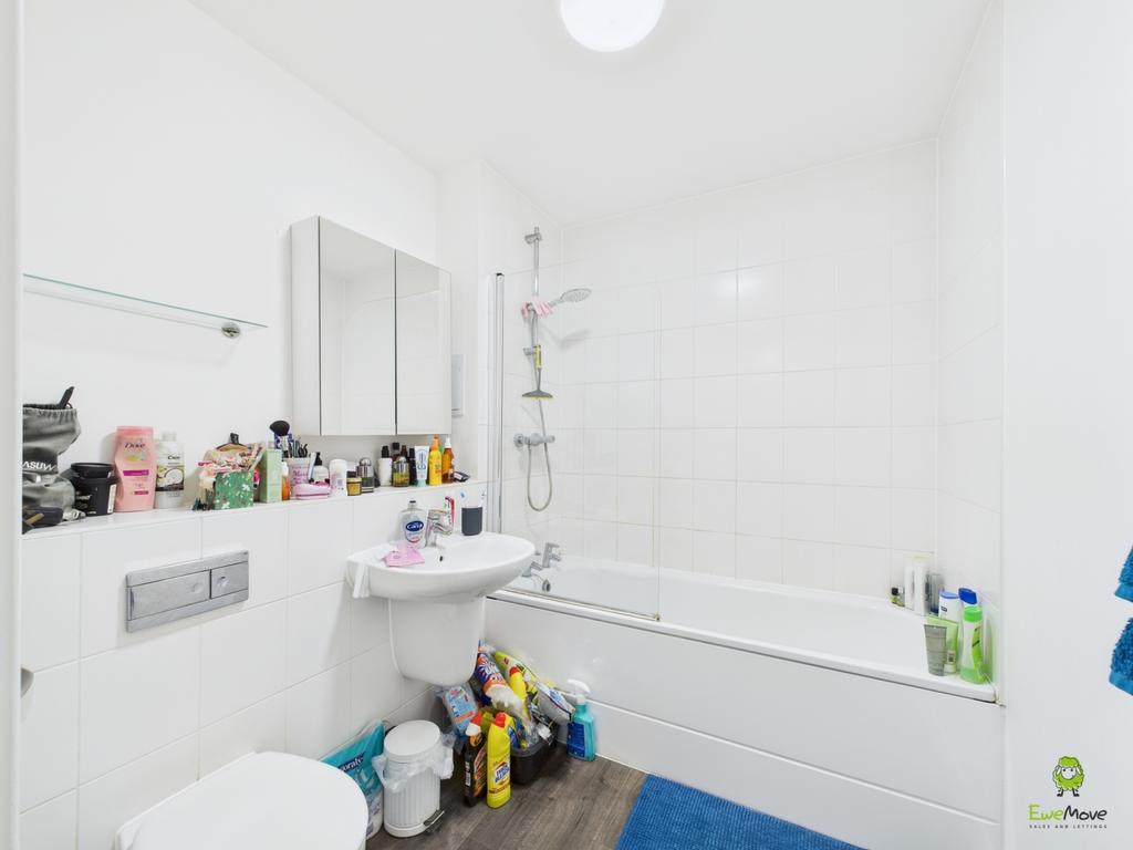 Presented by Kevin at Ewe Move Bexleyheath and Dart
