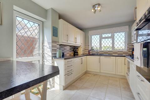 6 Biddenden Court, Basildon, SS13 2NS