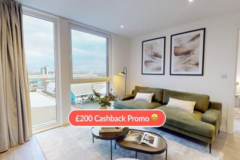 2 bedroom flat to rent, Dumballs Road