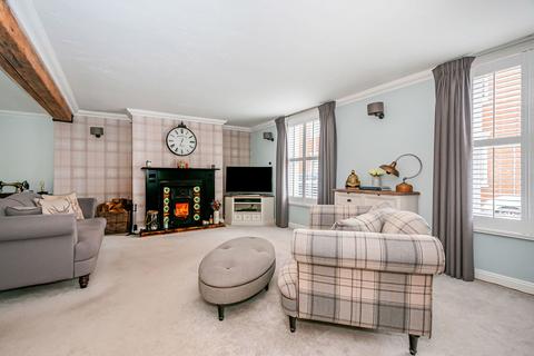 4 bedroom terraced house for sale, Souttergate, Hull HU12