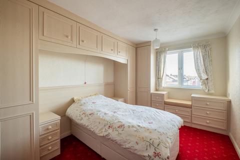 1 bedroom apartment for sale, South Promenade, Lytham St. Annes, FY8