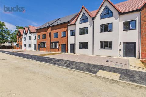 3 bedroom semi-detached house for sale, The Aylesford. Eighth Avenue. Aylesbury. HP197BU