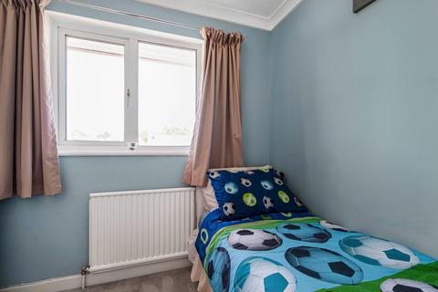2 Bridgewater Rise, Brackley, NN13 6DA
